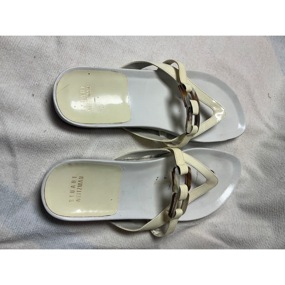 Stuart Weitzman Cream Patent Leather Thong Sandals Tortoise Buckle Flat Slides